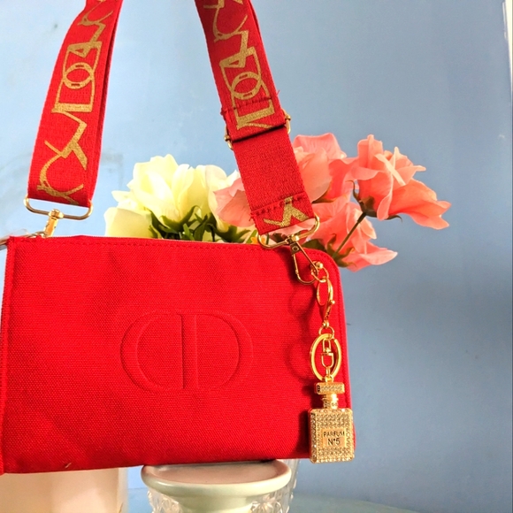 Dior - Picture 4 of 11